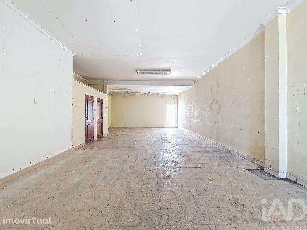 Loja / Estabelecimento Comercial em Camarate, Unhos e Apelação de 132, - Grande imagem: 5/18