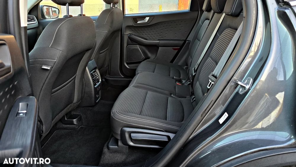 Ford Kuga 2.0 EcoBlue 4x4 Aut. TITANIUM - 8