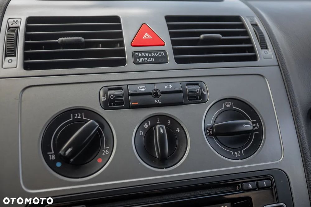 Volkswagen Touran 1.9 TDI DPF Freestyle - 26