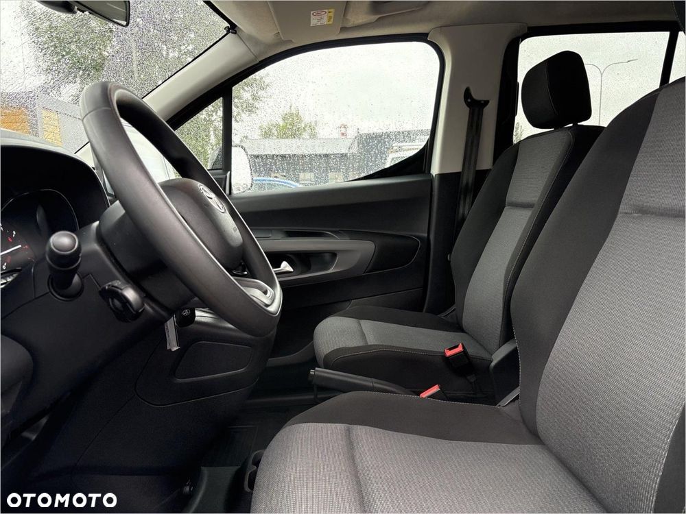 Toyota Proace City Verso 1.2 D-4T Business - 9