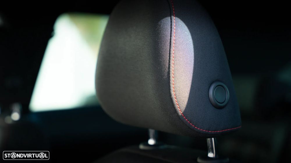 VW Golf 2.0 TSi GTi DSG Performance - 38