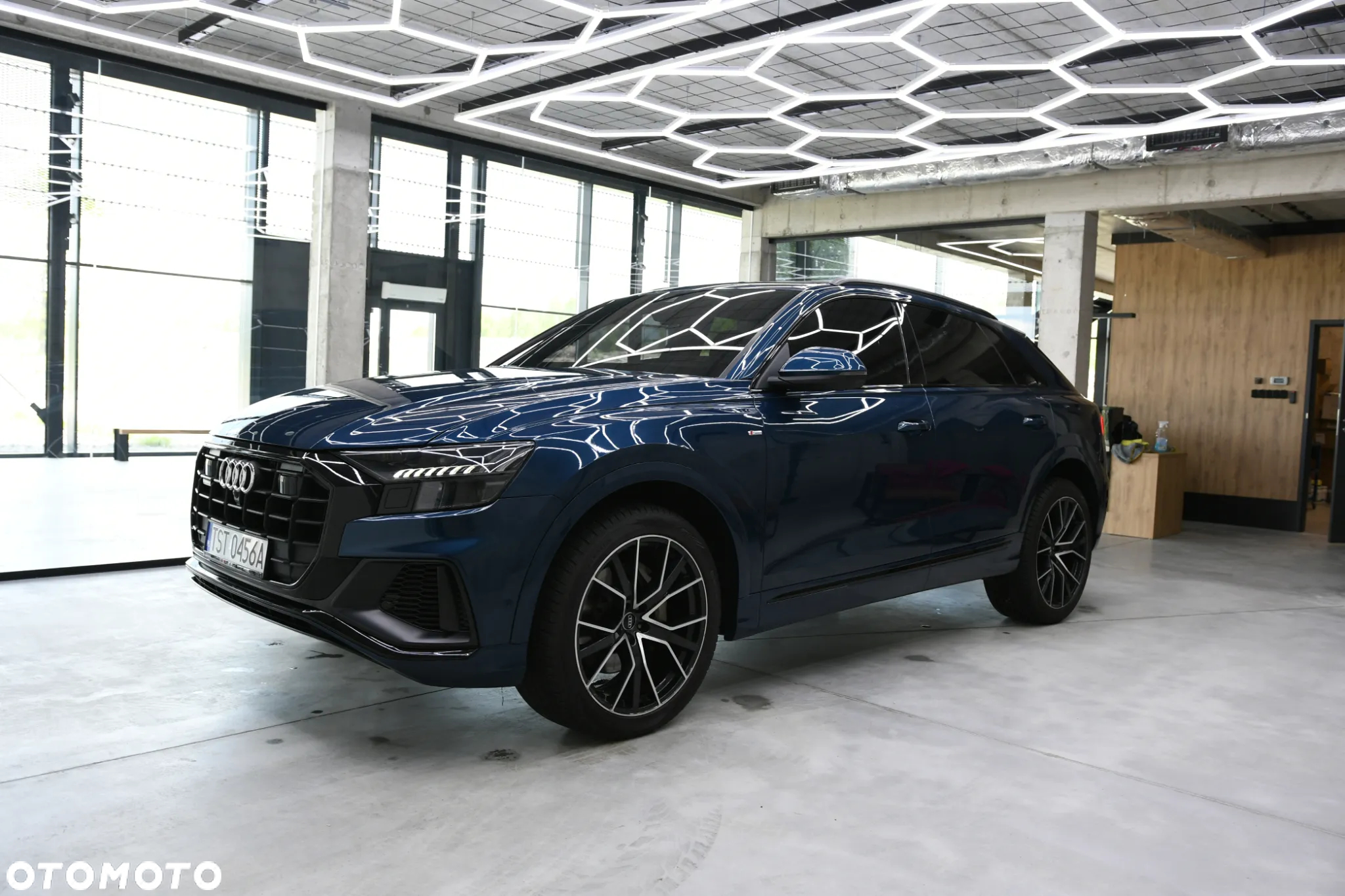 Audi Q8 55 TFSI quattro tiptronic competition plus - 2