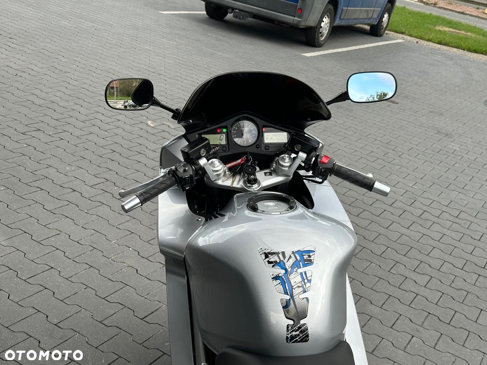 Honda VFR - 22
