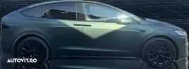 Tesla Model X Plaid - 14