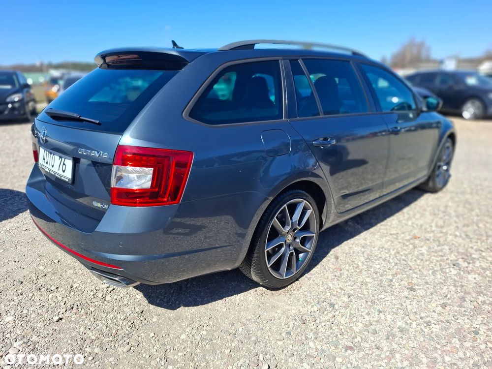 Skoda Octavia 2.0 TDI DSG RS - 12