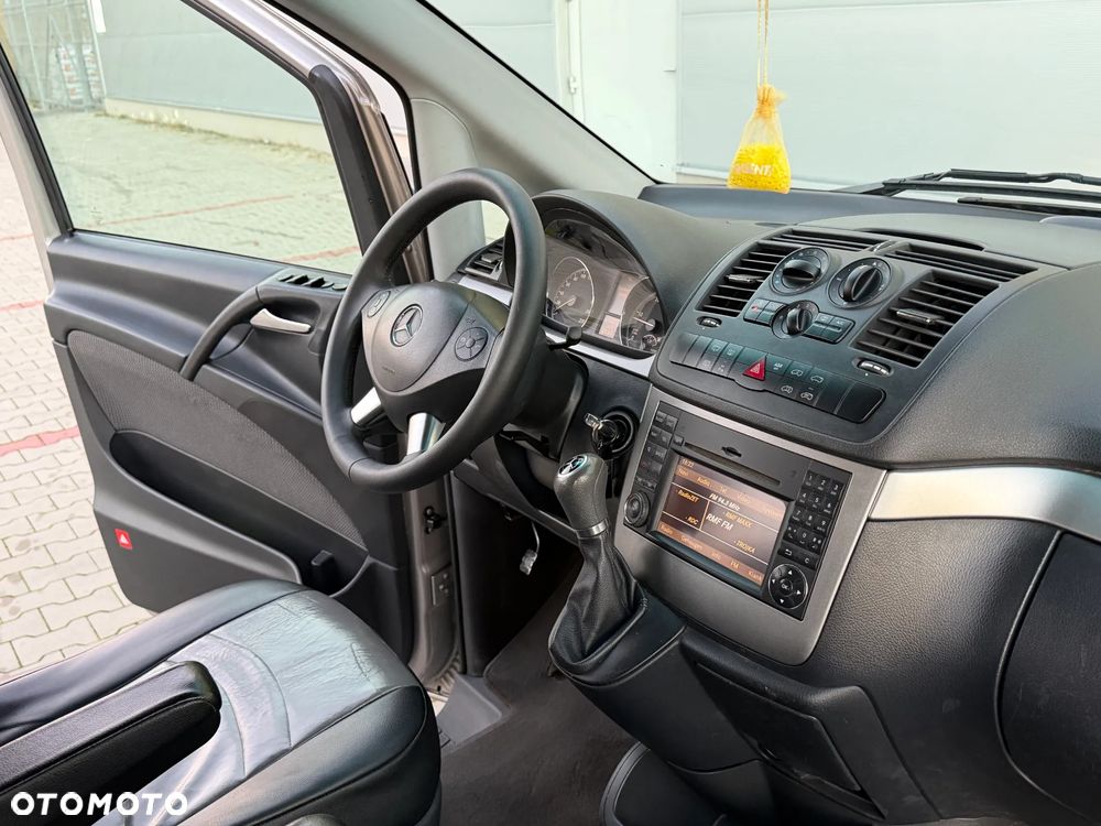 Mercedes-Benz Viano - 29