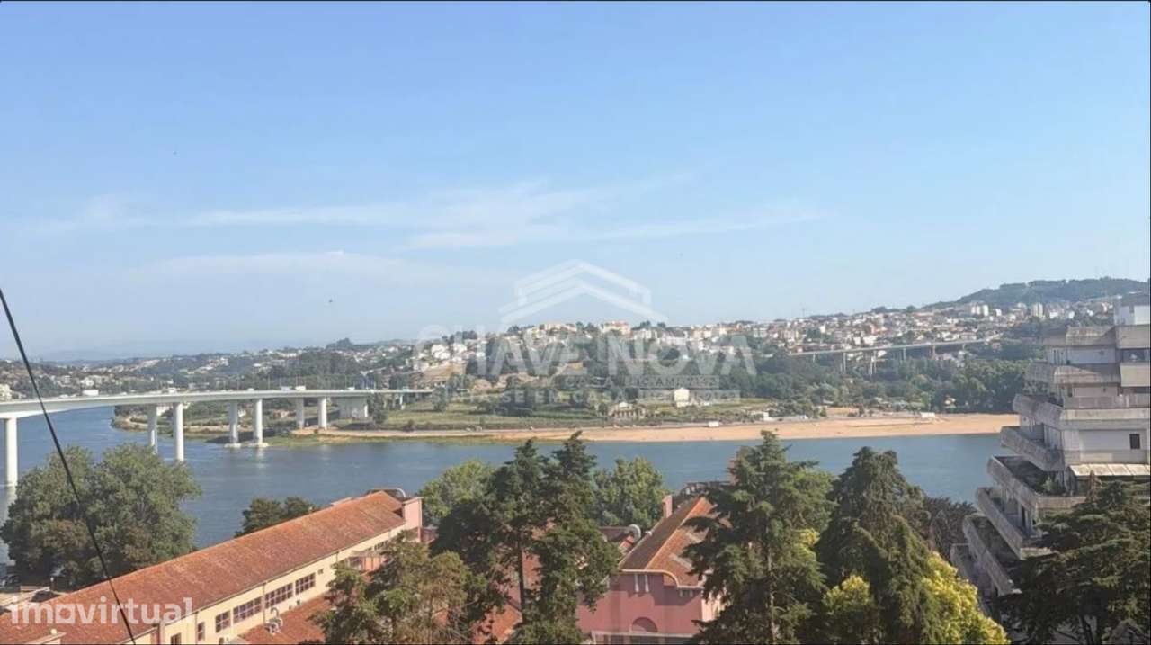 Moradia T2 para Remodelar em Campanhã - Grande imagem: 5/6