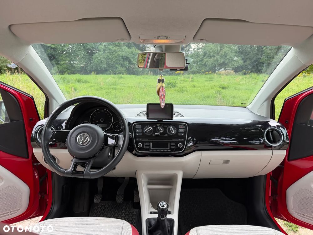Volkswagen up! 1.0 high - 10