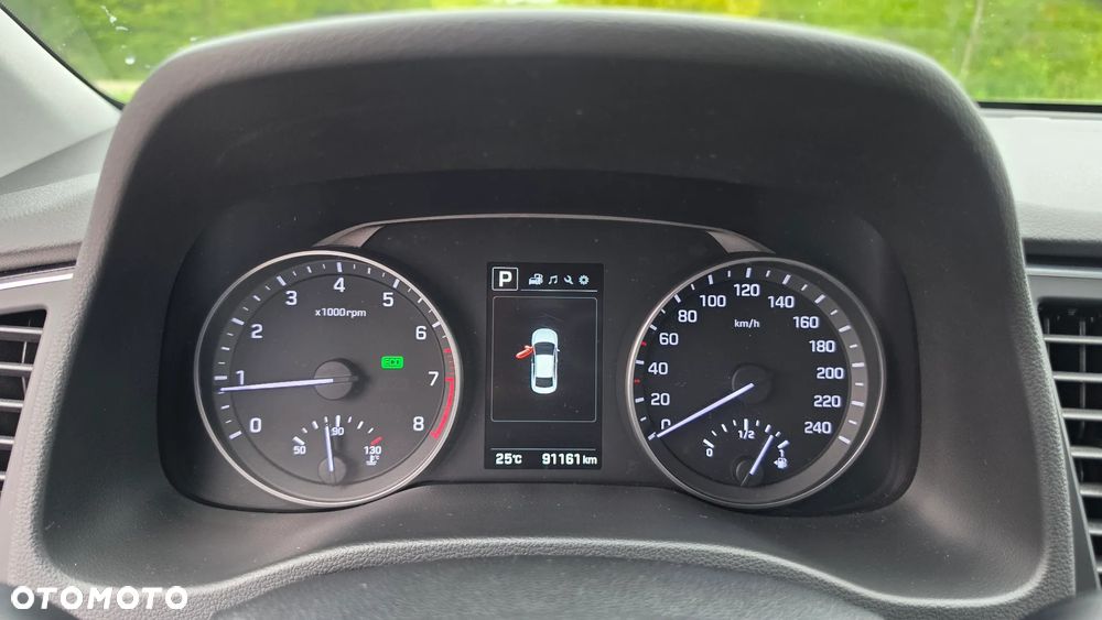 Hyundai Elantra 1.6 Style - 29