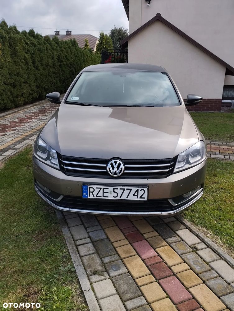 Volkswagen Passat 1.6 TDI Comfortline - 1