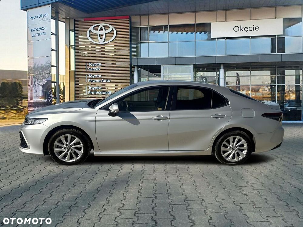 Toyota Camry 2.5 Hybrid Comfort CVT - 2