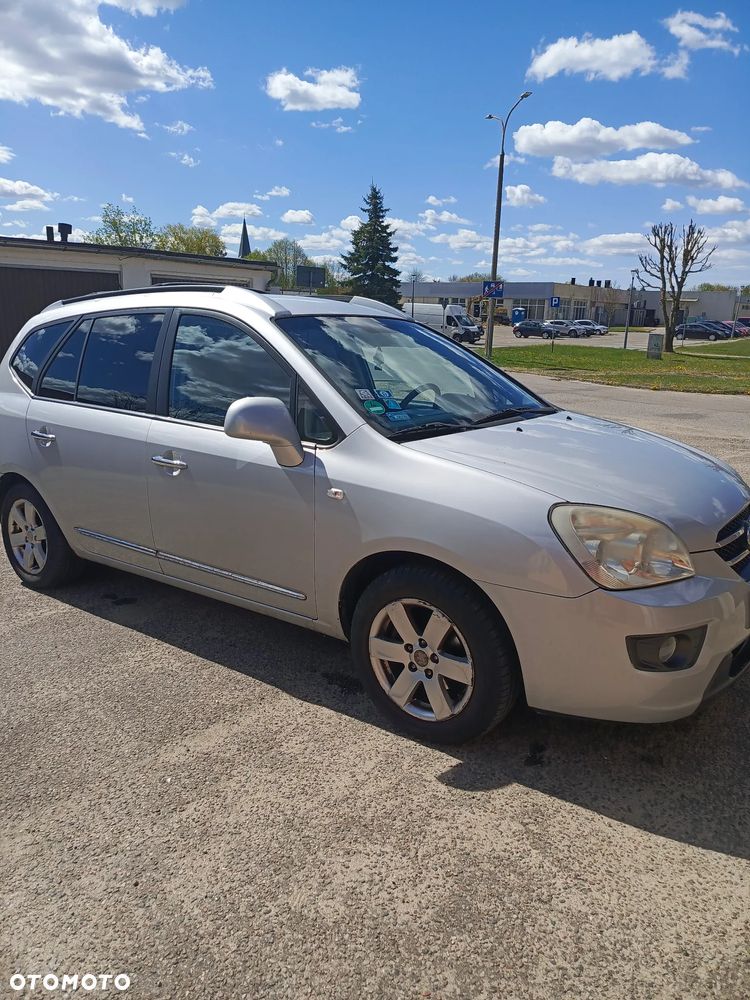 Kia Carens 2.0 EX - 2