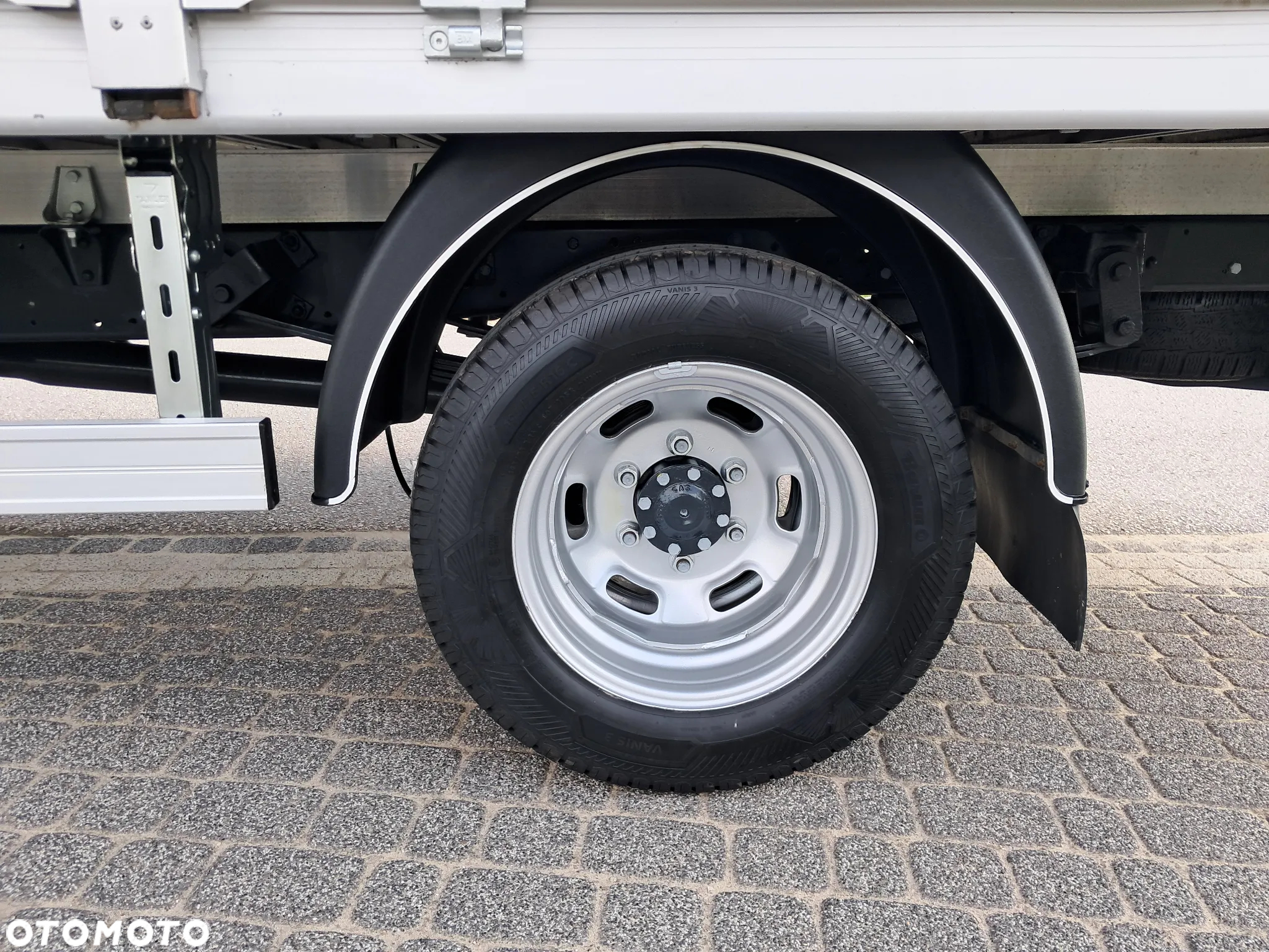 Iveco Daily 35C18 Furgon MAX   Salon Polska - 30