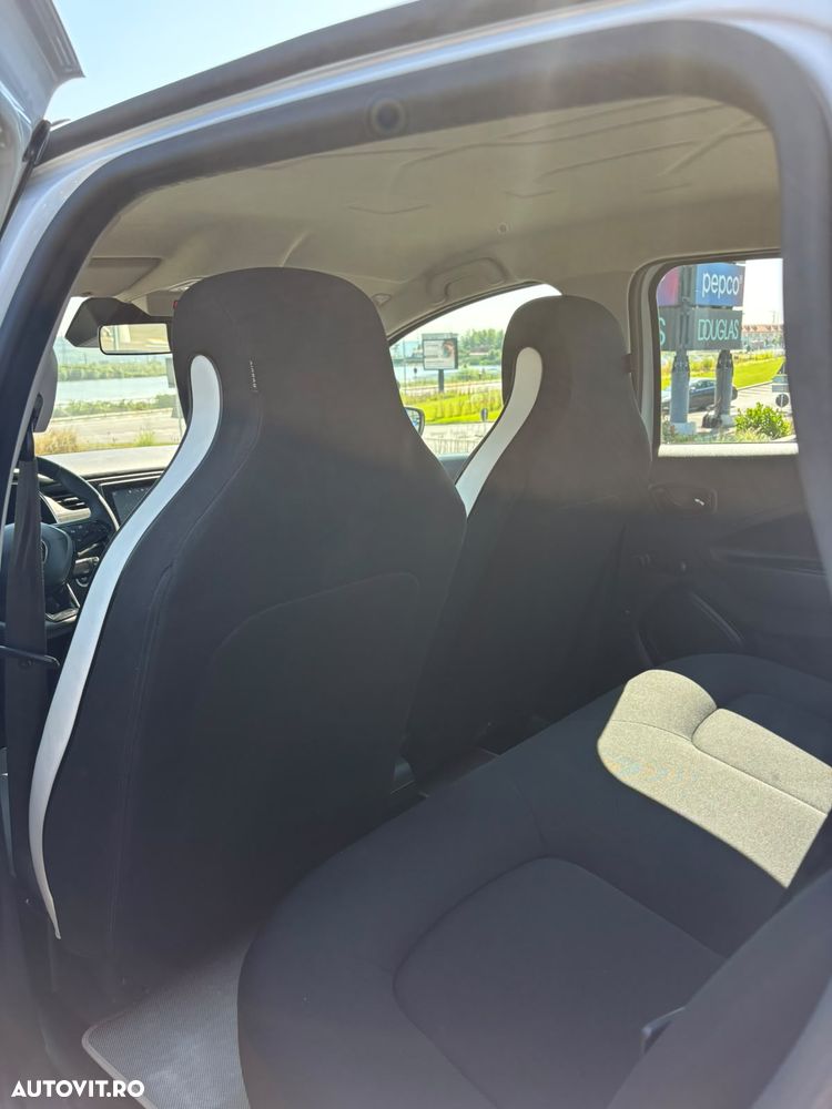 RENAULT Zoe 2021 — imagine 9
