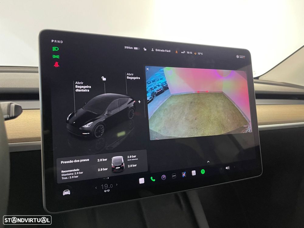 Tesla Model Y Long Range Dual Motor AWD - 22