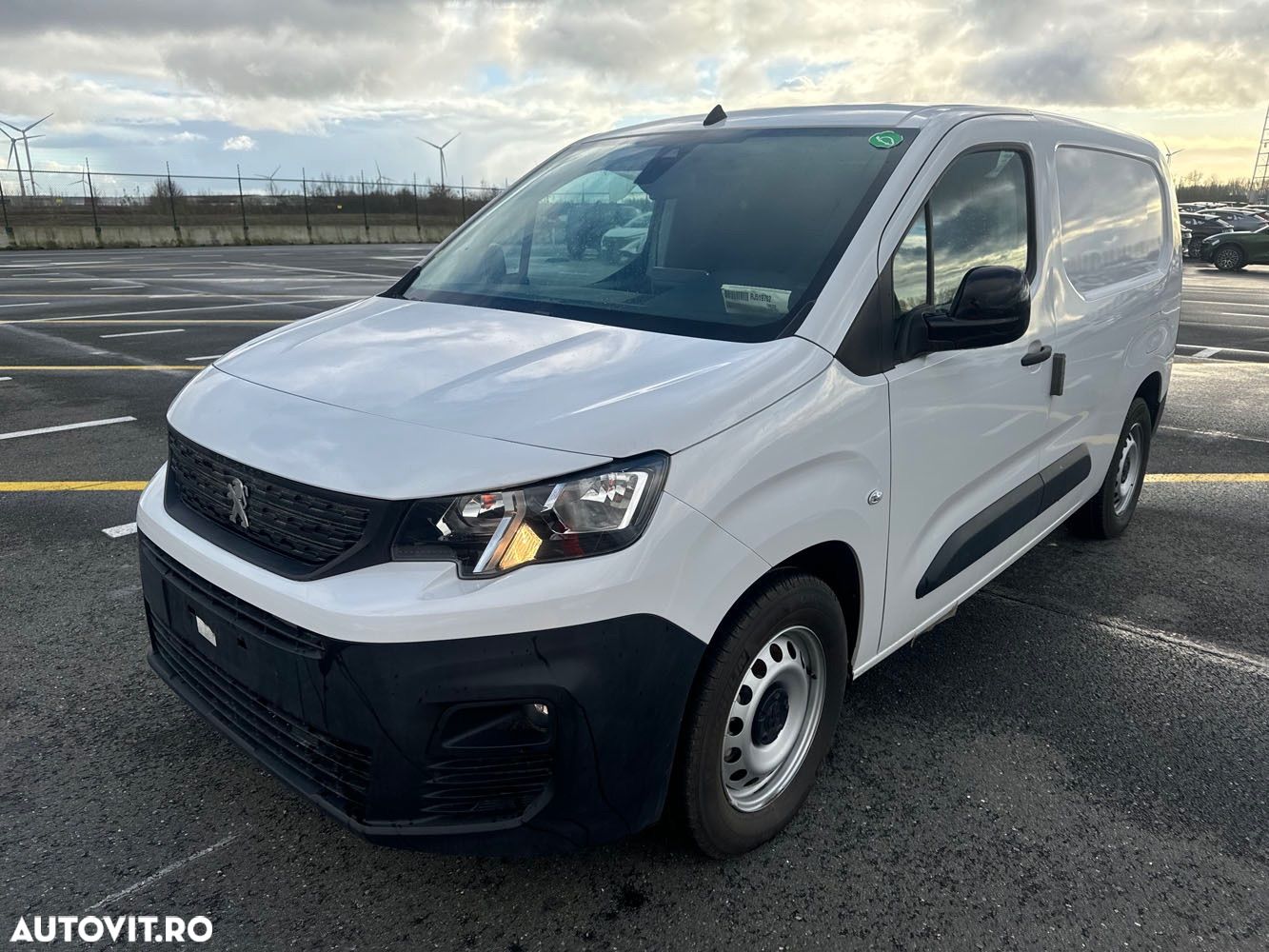 Peugeot E-Partner - 1