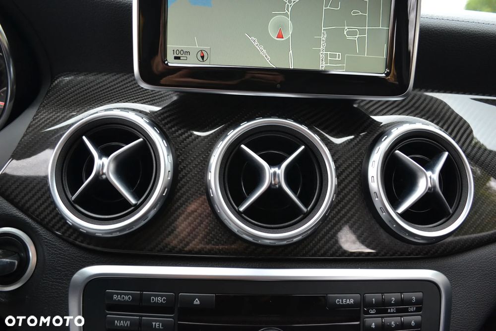 Mercedes-Benz GLA AMG 45 4-Matic - 23