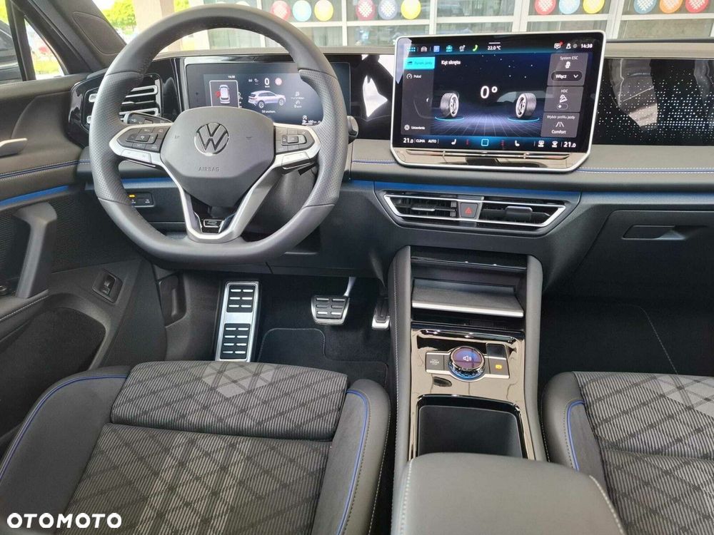 Volkswagen Tiguan - 12