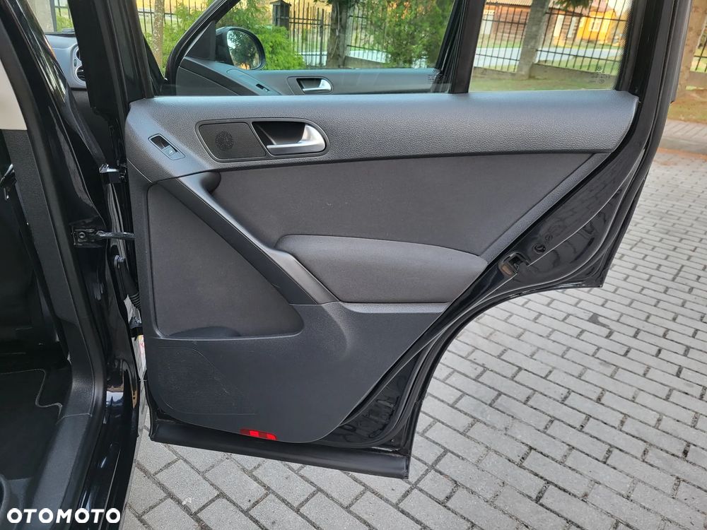 Volkswagen Tiguan - 31