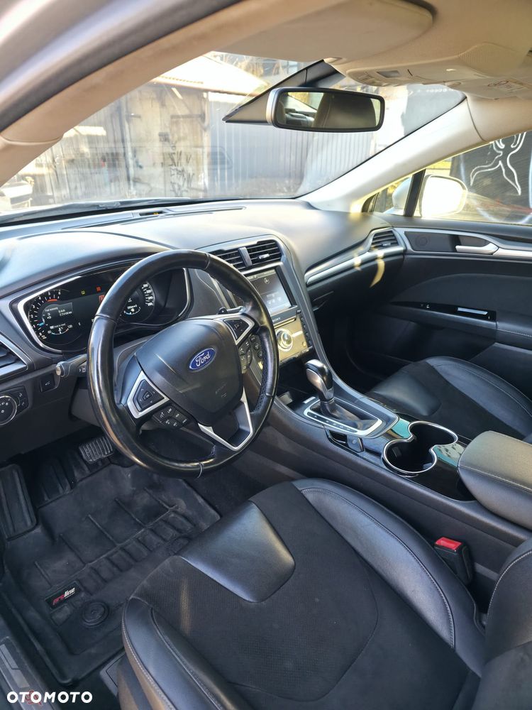 Ford Mondeo 2.0 TDCi ST-Line PowerShift - 11