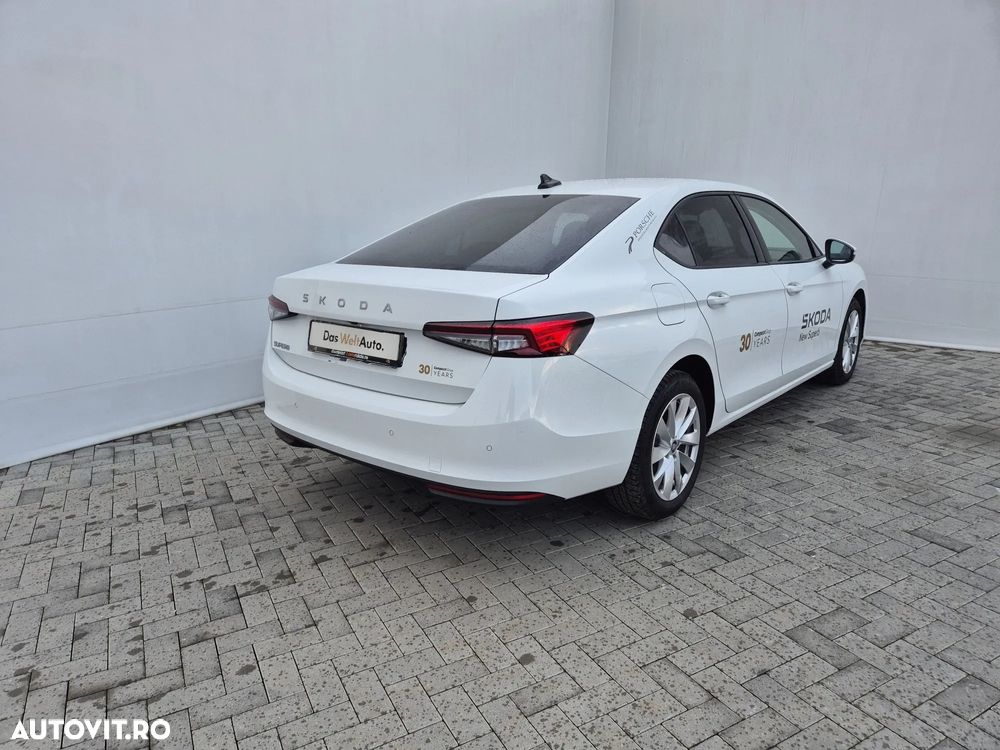 Skoda Superb 2.0 TDI 150 CP DSG Essence - 5