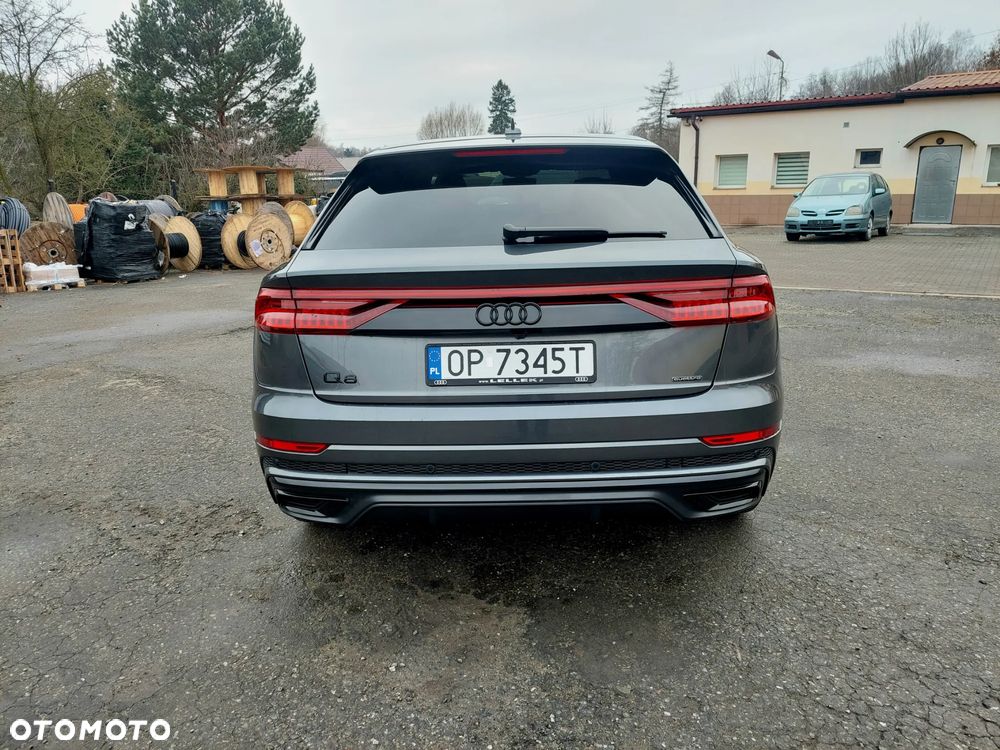 Audi Q8 - 12