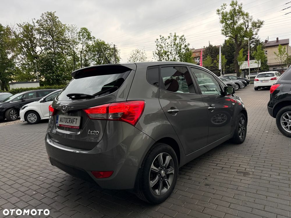 Hyundai ix20 1.6 BlueDrive Comfort - 26