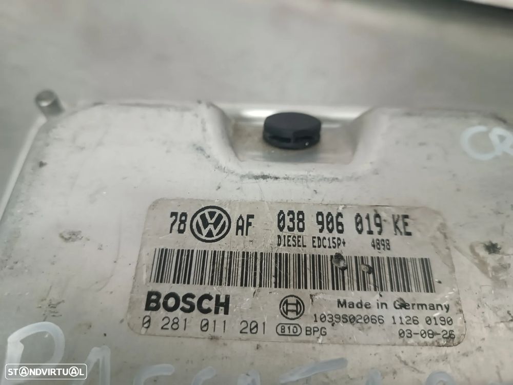 UNIDADE / CENTRALINA DO MOTOR / ECU VOLKSWAGEN PASSAT / AUDI A4 1.9TDI 130CV 038906019KE 0281011201 - 3
