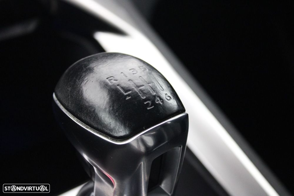 Peugeot 3008 1.5 BlueHDi Active - 24