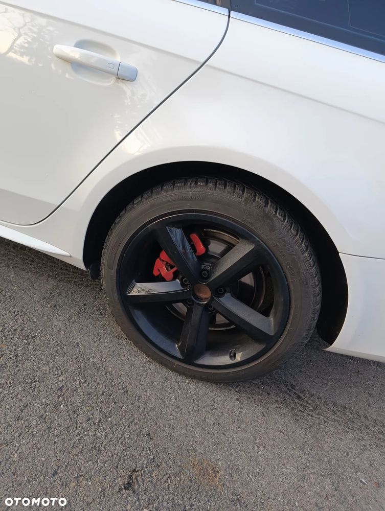 Audi A4 Avant 2.0 TDI - 17