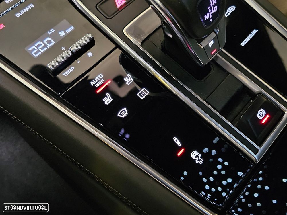 Porsche Panamera 4 E-Hybrid Executive - 21