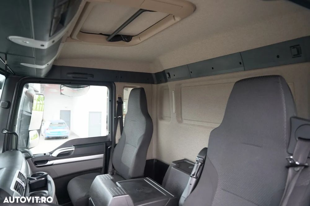 MAN TGS 35.460 / 8X4 / BASCULĂ SPATE / CLAPETĂ HIDRAULICĂ / MEILLER KIPPER / AUTOMAT / ANVELOPE 100% / PERDIERĂ ELECTRICĂ / EURO 6 - 28