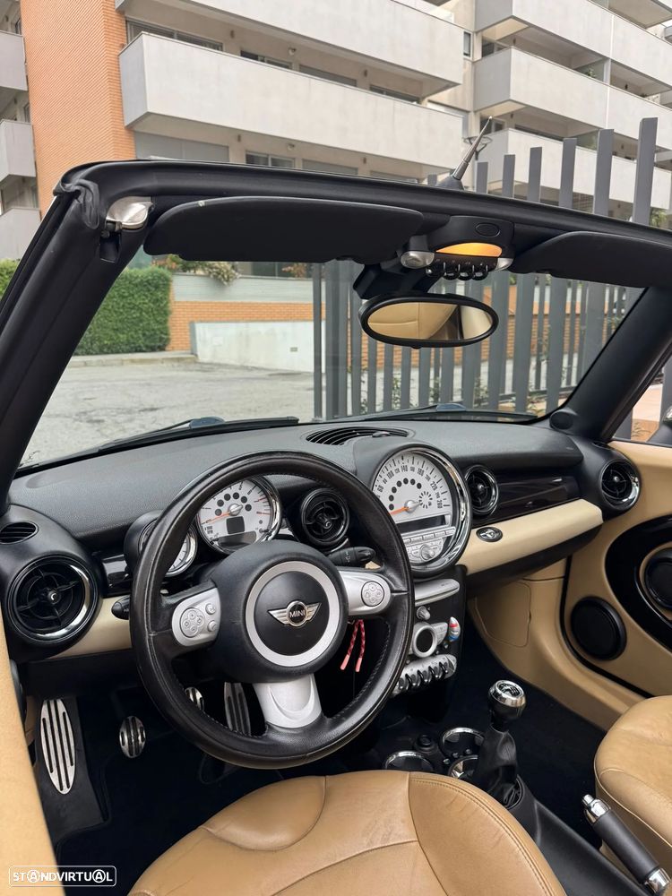 MINI Cabrio Cooper S - 11