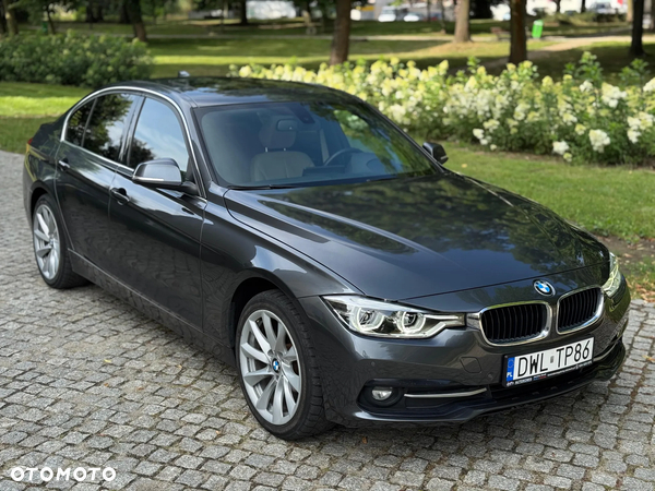 BMW Seria 3 330i