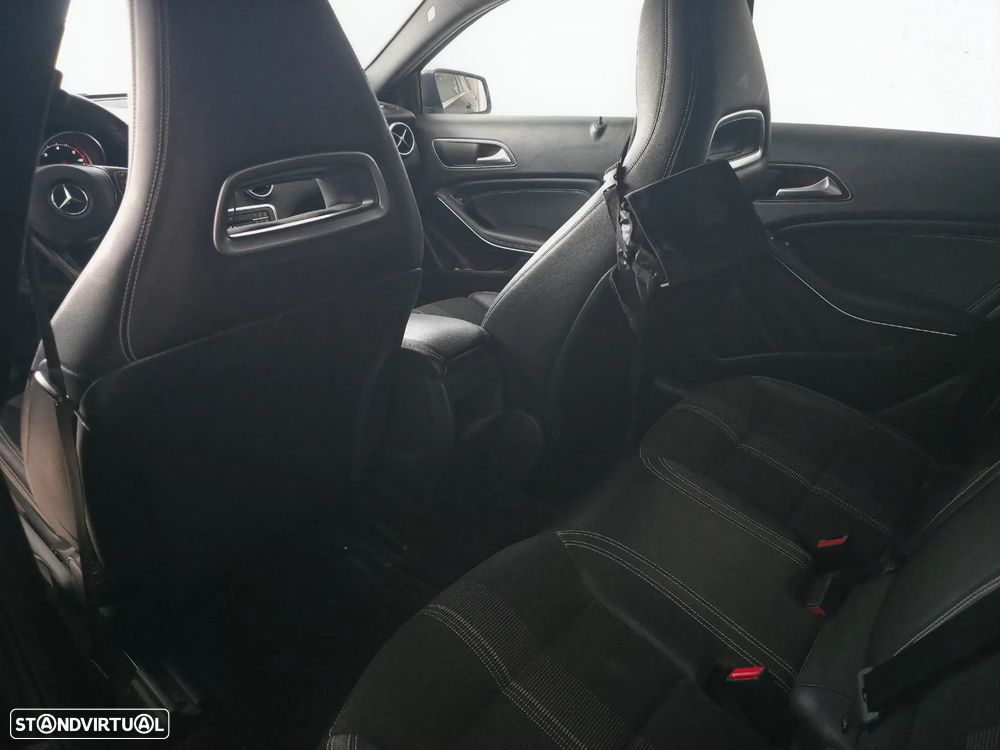 Mercedes-Benz A 180 d Urban - 15