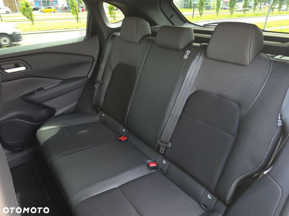 Nissan Qashqai 1.3 DIG-T MHEV N-Connecta Xtronic - 17