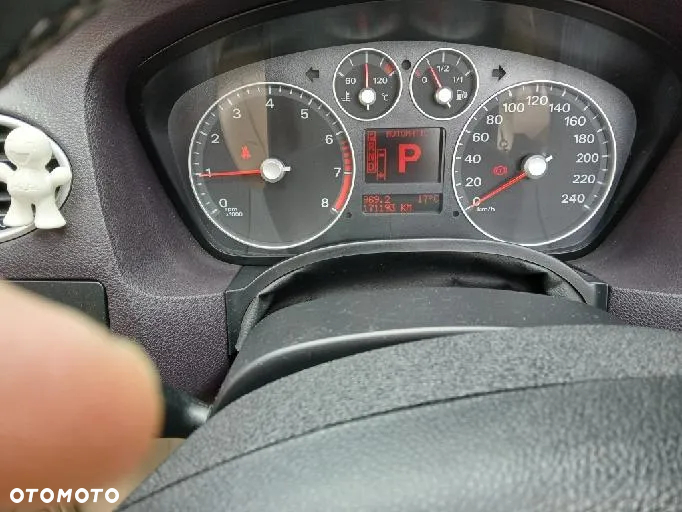 Ford Focus CC 2.0 Titanium - 14