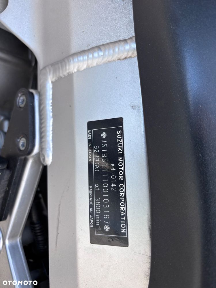 Suzuki V-STROM - 4