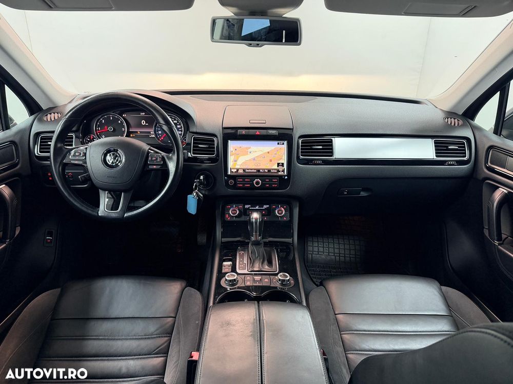 Volkswagen Touareg 3.0 V6 TDI BMT - 23