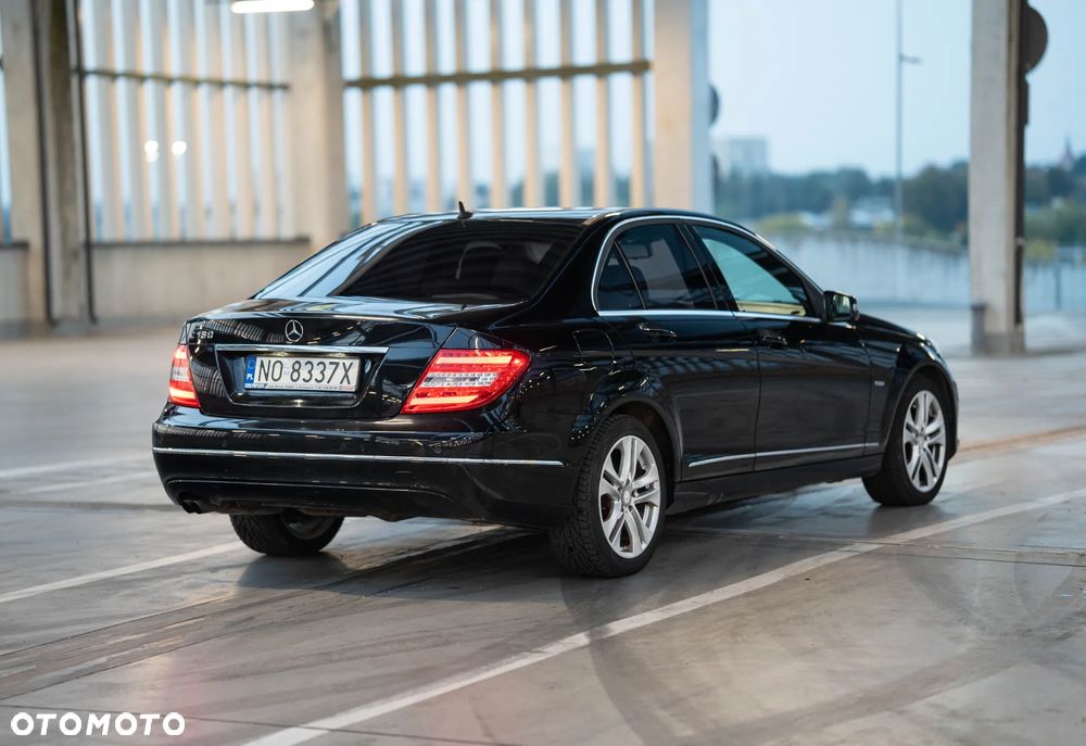 Mercedes-Benz C-Class 2011 photo 5
