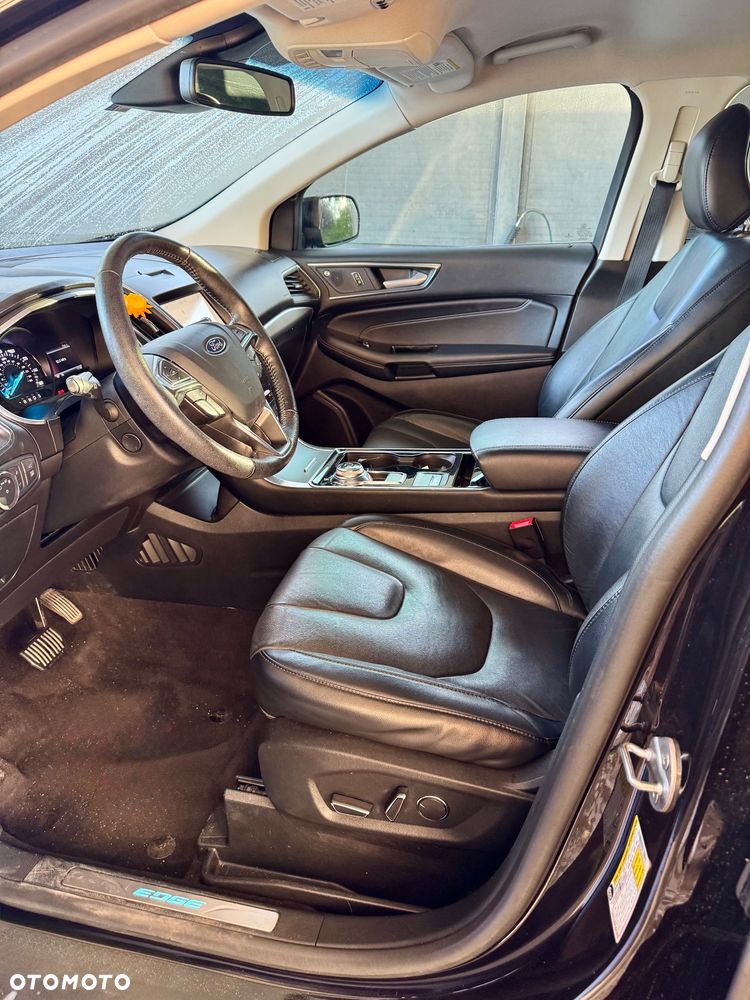 Ford Edge - 13