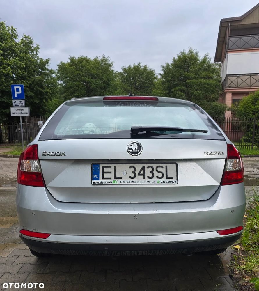 Skoda RAPID 1.6 TDI DPF Ambition Max - 4