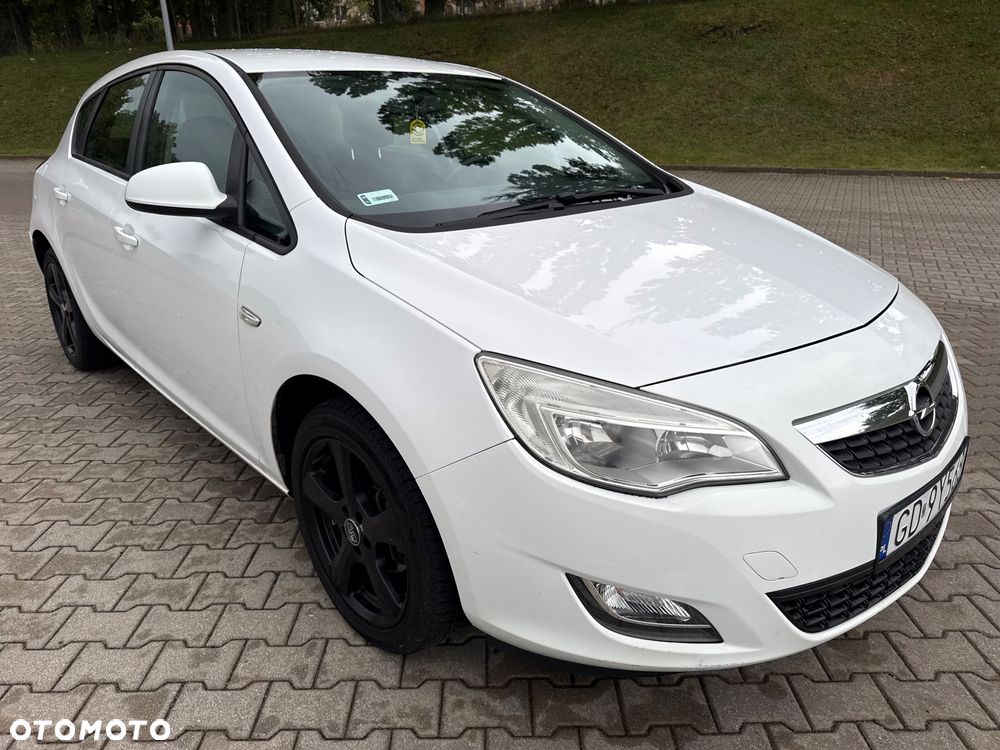 Opel Astra 1.4 Cosmo - 2