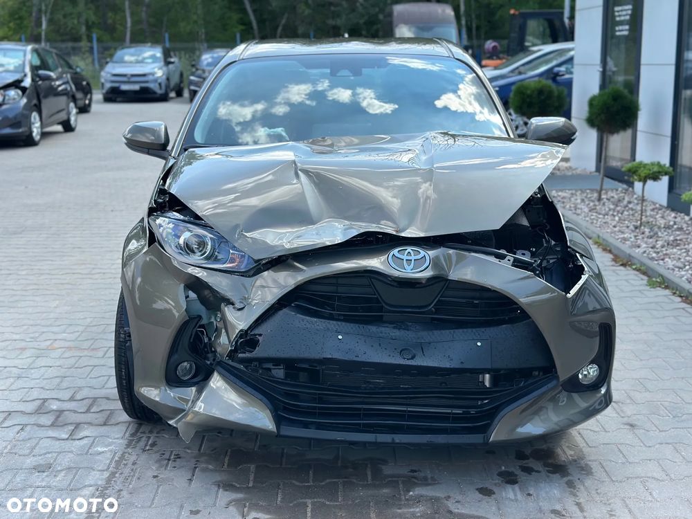 Toyota Yaris 1.5 Comfort - 2