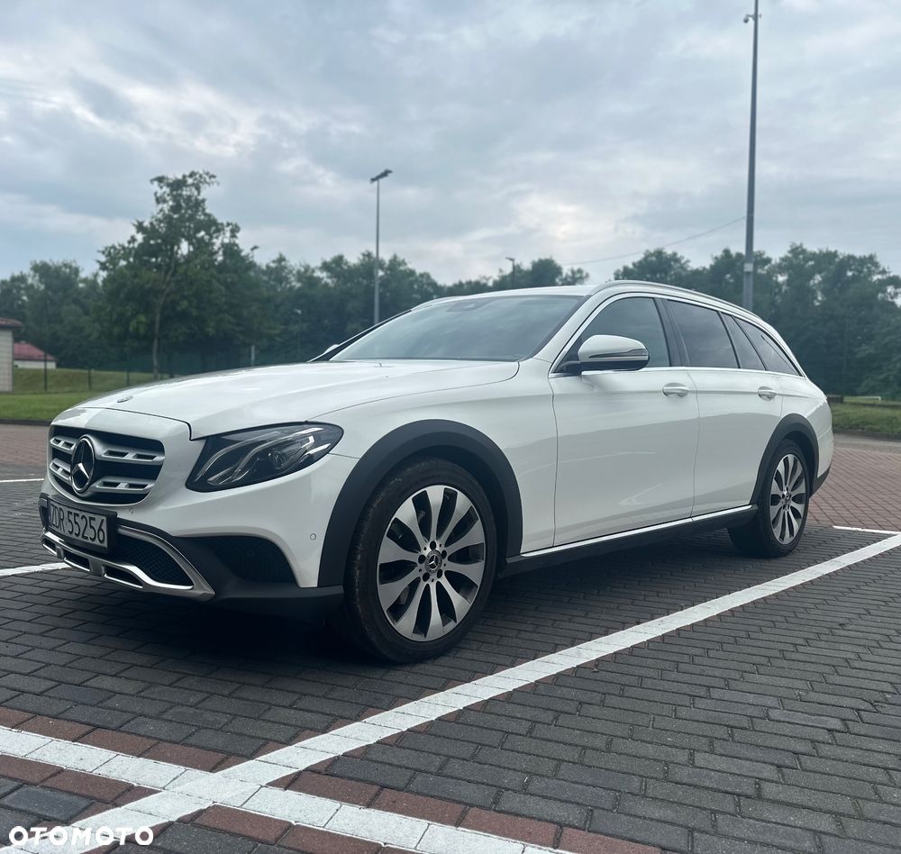Mercedes-Benz Klasa E 220 d 4Matic T All-Terrain 9G-TRONIC Exclusive - 8