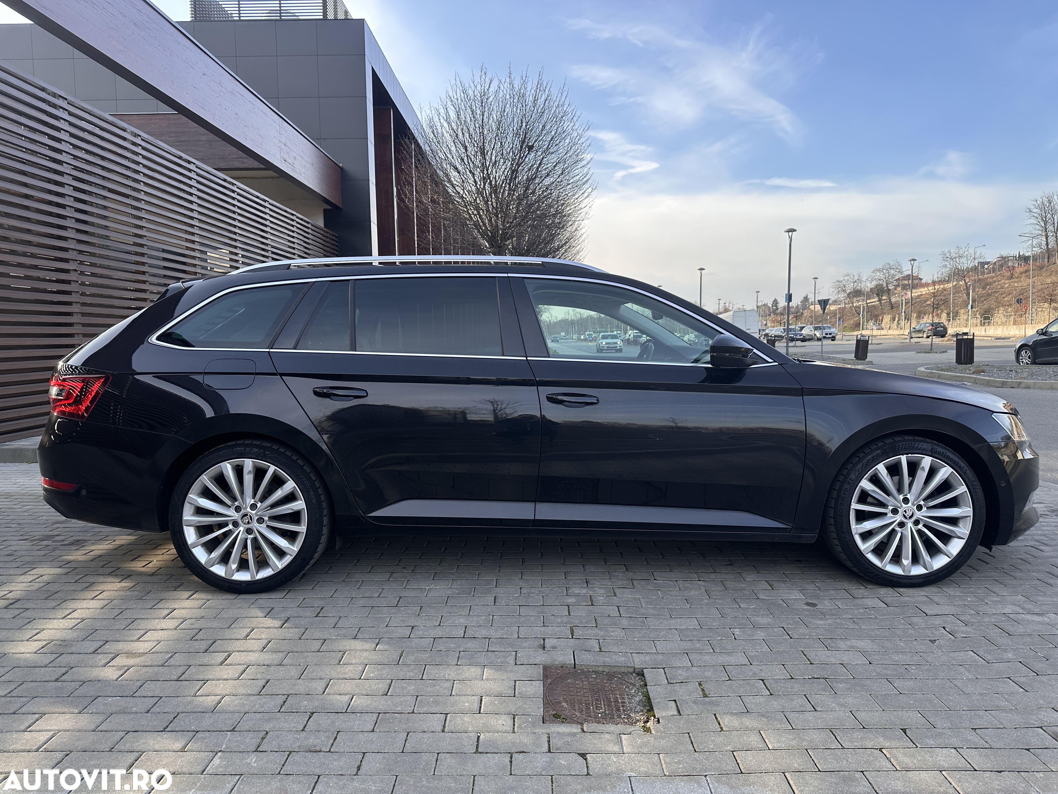 Skoda Superb 2.0 TDI 4X4 DSG Style - 5