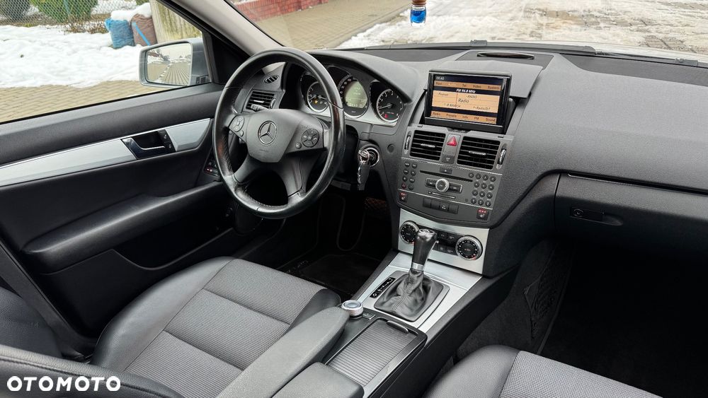 Mercedes-Benz Klasa C 180 Kompressor Automatik Avantgarde - 27