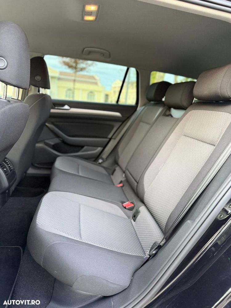 Volkswagen Passat - 9