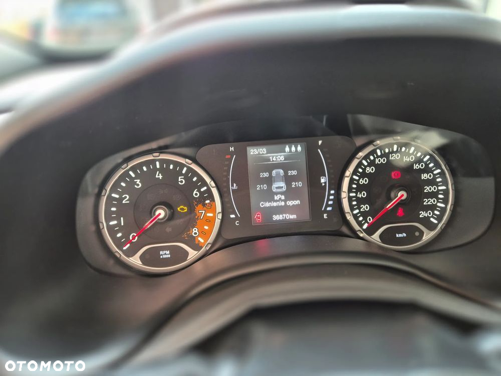 Jeep Renegade 1.6 E-TorQ Longitude FWD - 10