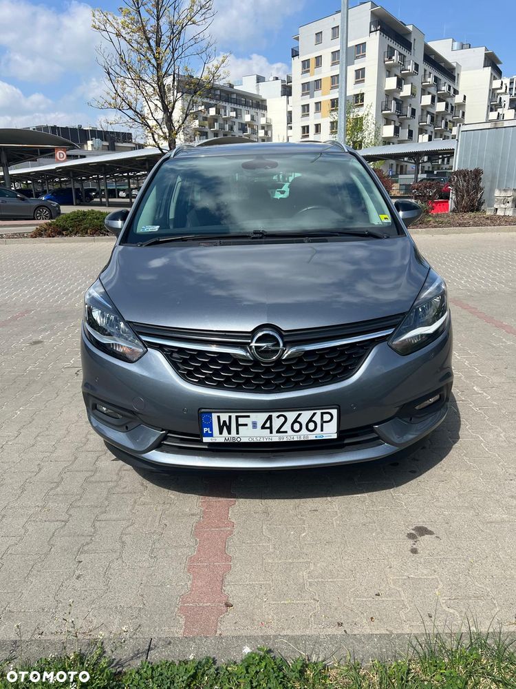Opel Zafira - 10